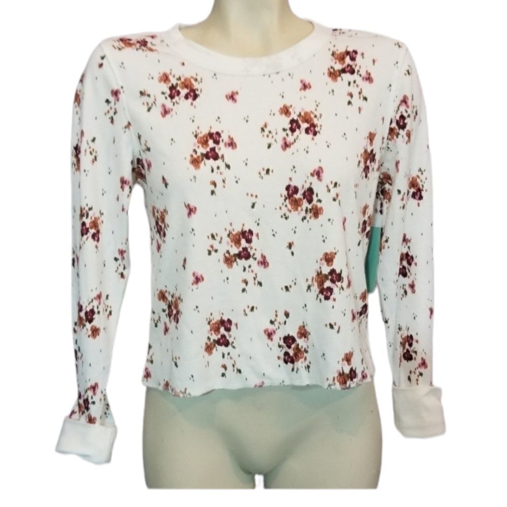 5/$25 Summer Sale!!! Abound Floral Roses Print Thermal Tee Size Medium